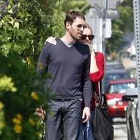 Kate Bosworth keeps close to her boyfriend as they leave Lemonade restaurant | Picture 97911